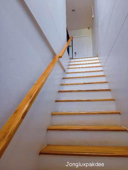 Jong Lux Pak Dee Bed and Breakfast Uttaradit Εξωτερικό φωτογραφία