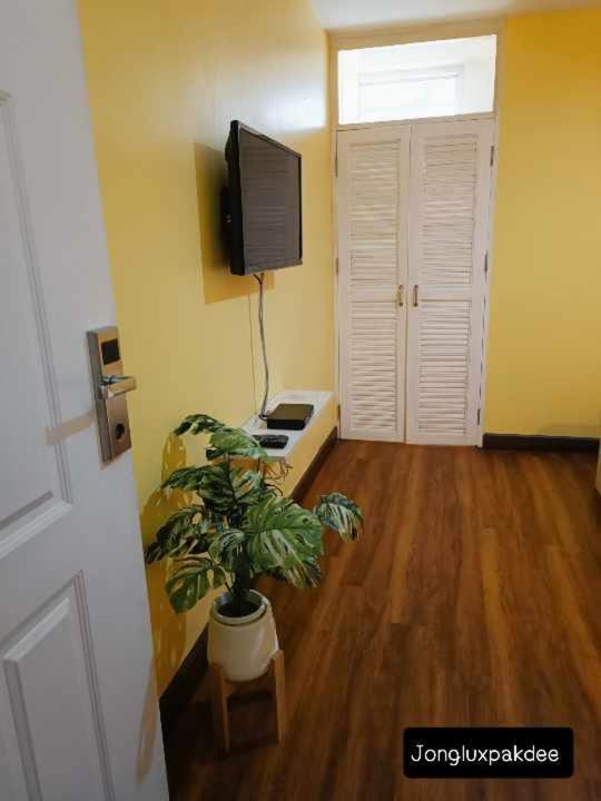 Jong Lux Pak Dee Bed and Breakfast Uttaradit Εξωτερικό φωτογραφία