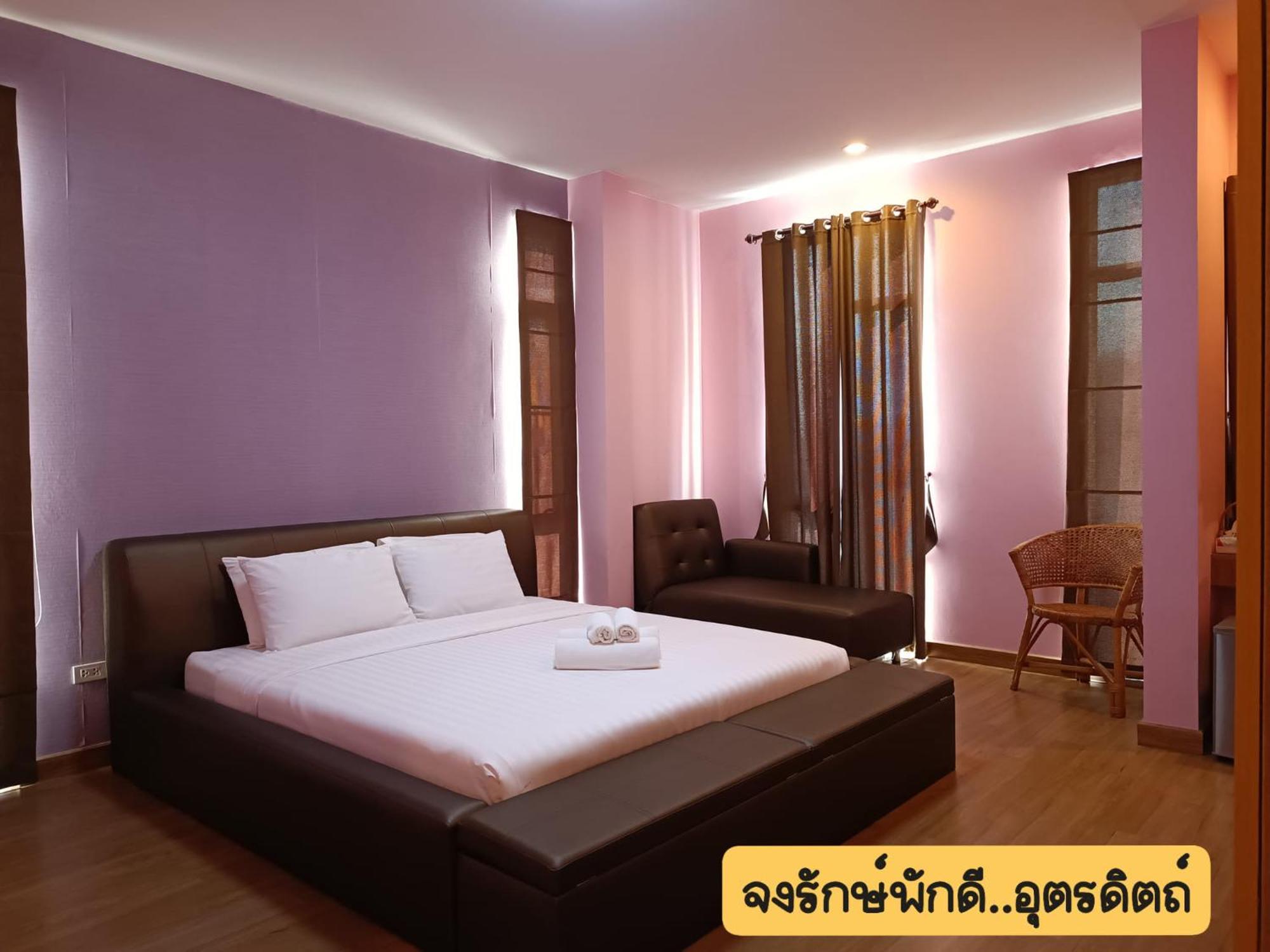 Jong Lux Pak Dee Bed and Breakfast Uttaradit Εξωτερικό φωτογραφία